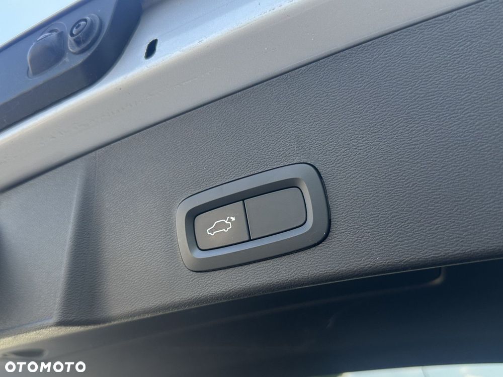 Volvo XC 40 - 28