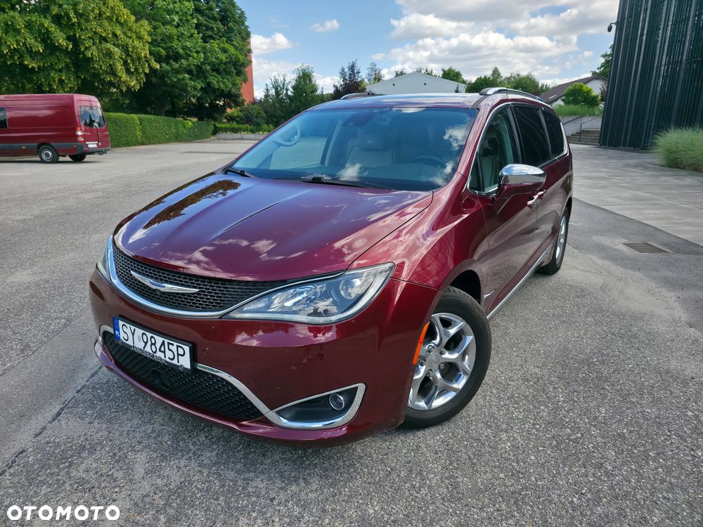 Chrysler Pacifica - 4