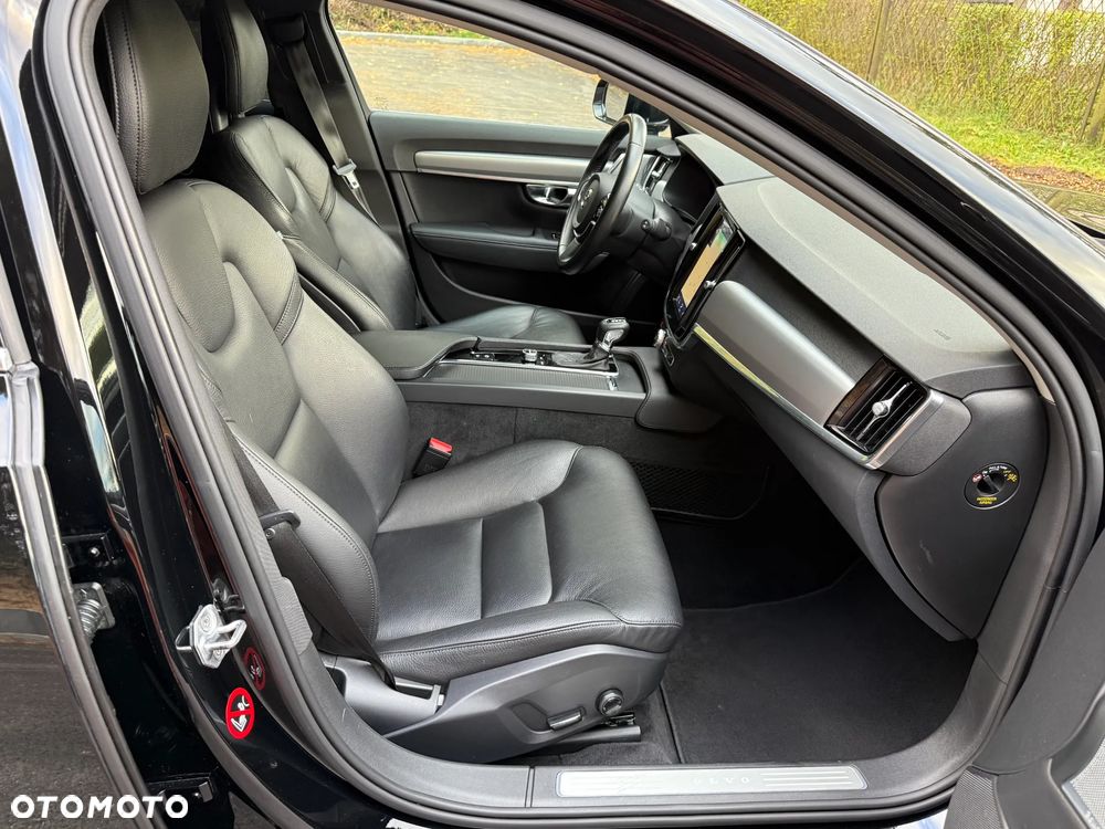 Volvo V90 D5 AWD Momentum - 20