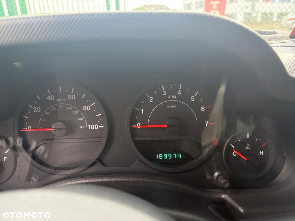 Jeep Wrangler Unlimited 3.8 Sport - 18