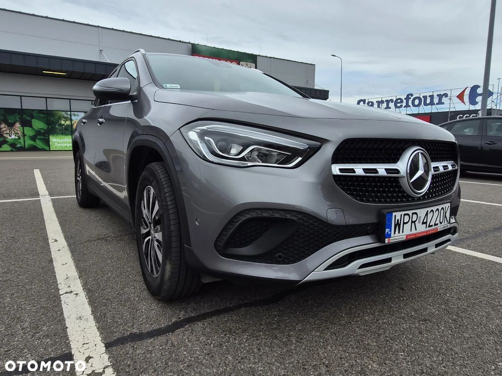 Mercedes-Benz GLA 200 Business Edition - 6