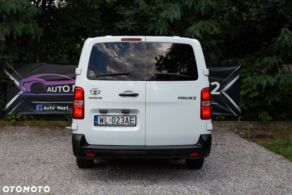 Toyota ProAce Kombi D-4D Long 2,8t - 5