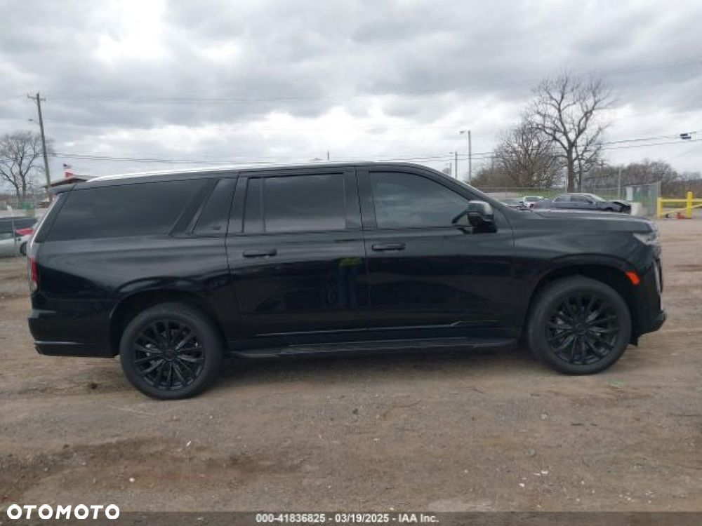 Cadillac Escalade - 6