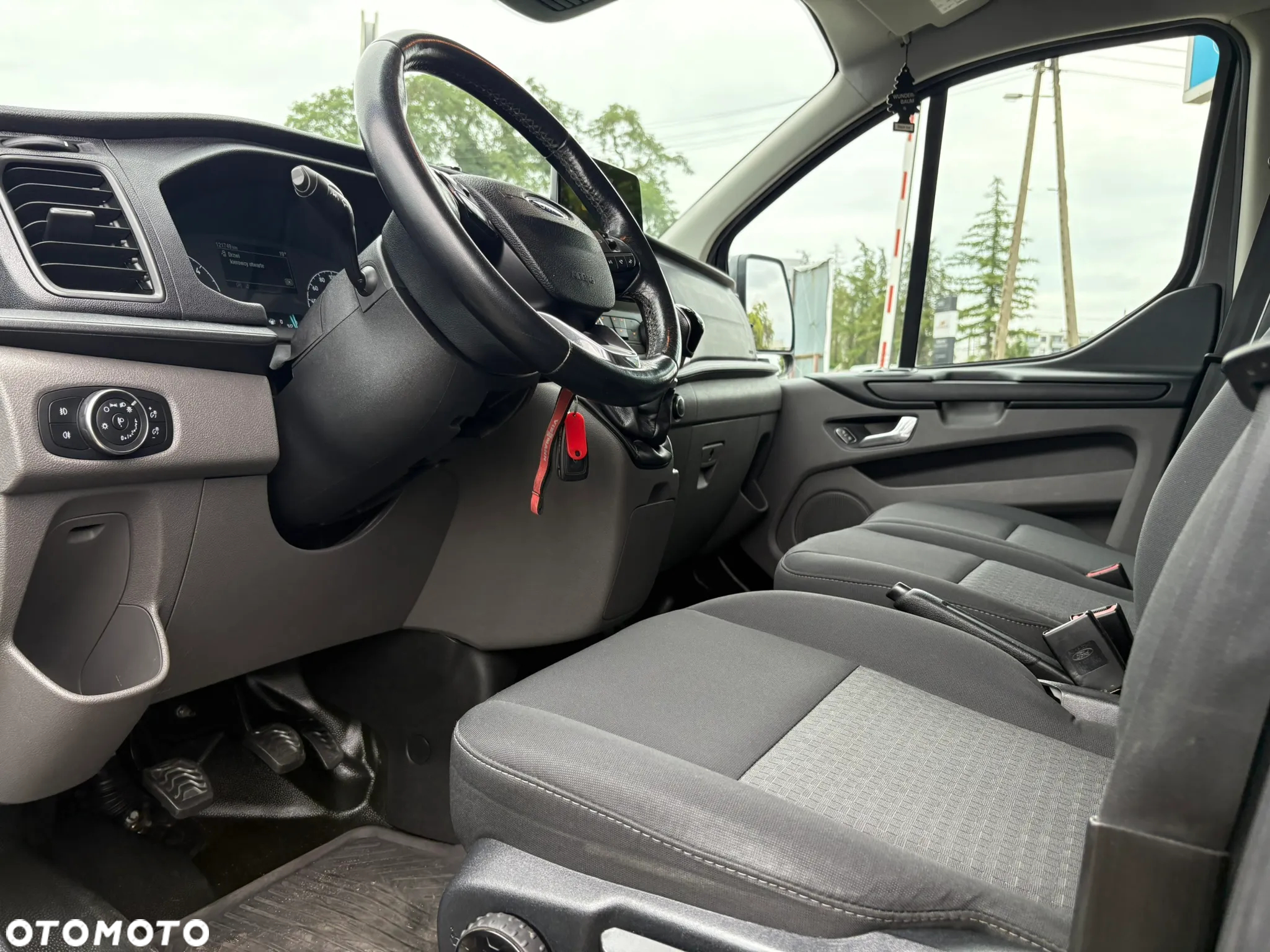 Ford Transit Custom - 12