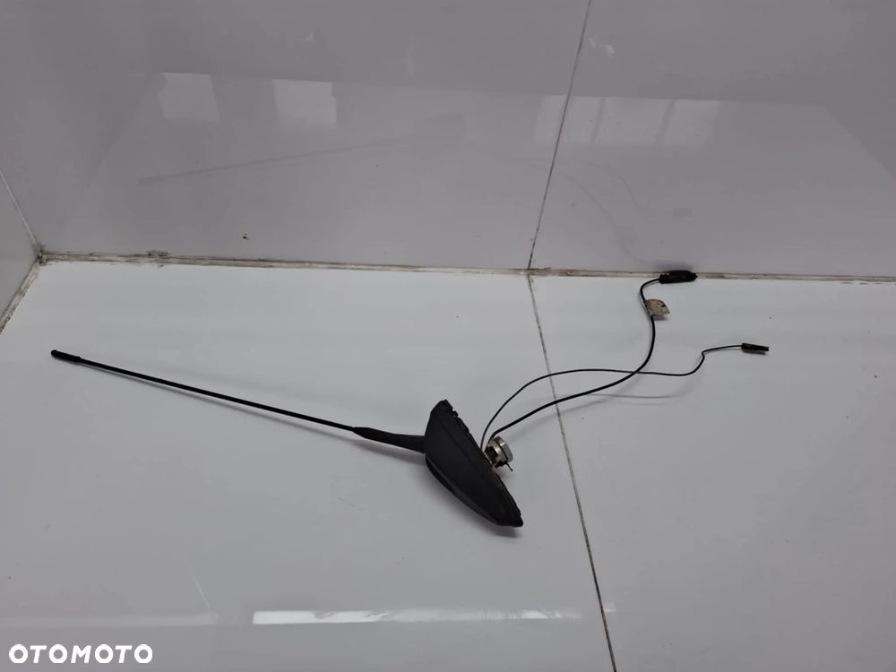 ANTENA DACHOWA RADIA MERCEDES SPRINTER W906 CRAFTER - 1
