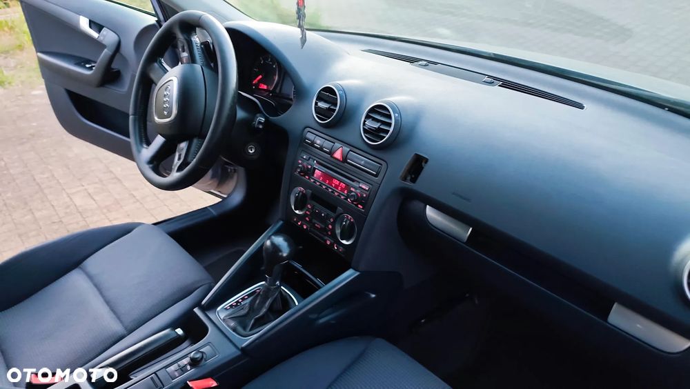 Audi A3 Sportback 2.0 TDI DPF (DSG) S tronic S line Sportpaket plus - 35