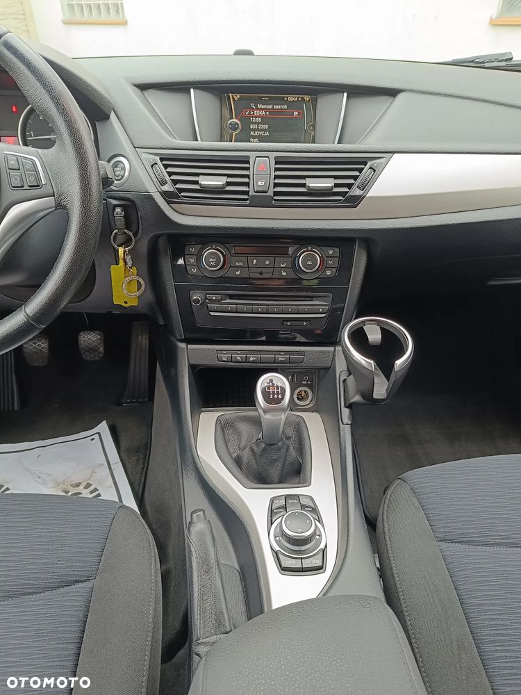 BMW X1 sDrive18d xLine - 21