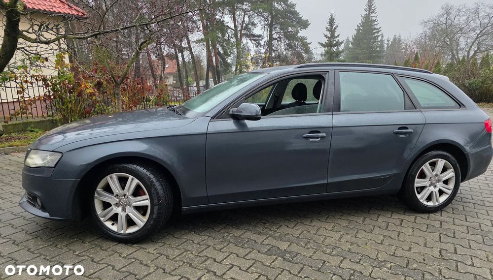 Audi A4 Avant 2.0 TDI DPF multitronic Ambiente - 8
