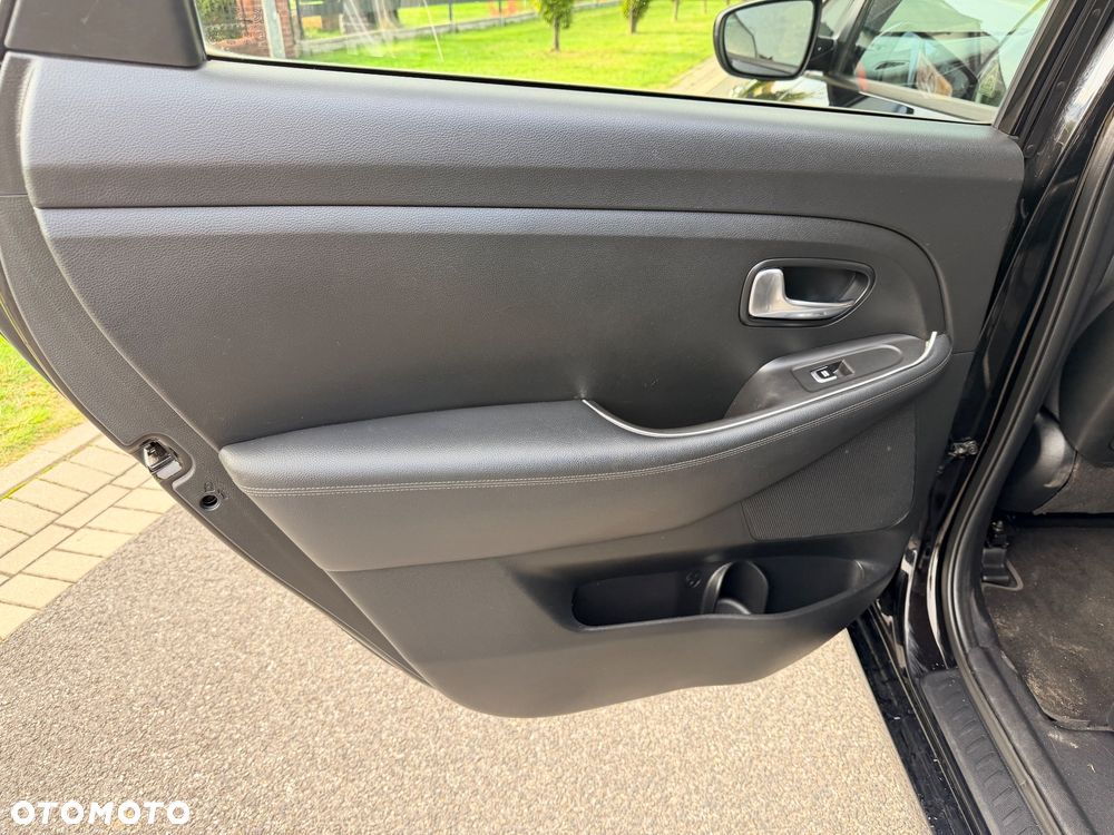 Kia Carens 1.6 GDI Edition 7 - 16