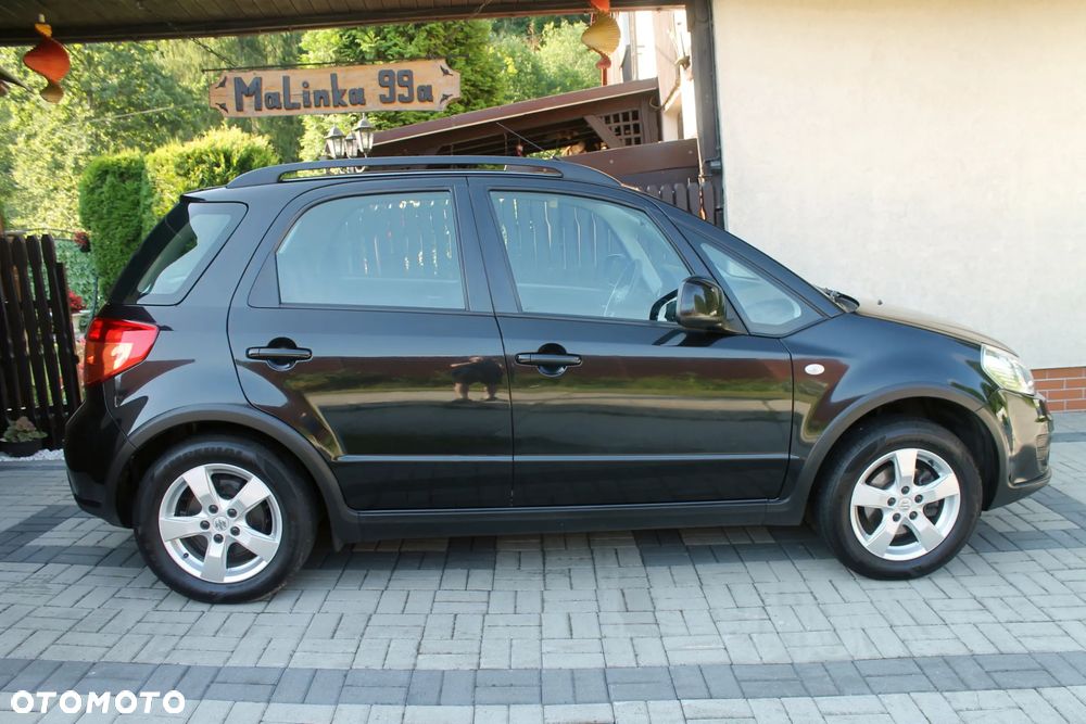 Suzuki SX4 1.6 Comfort 4WD - 2