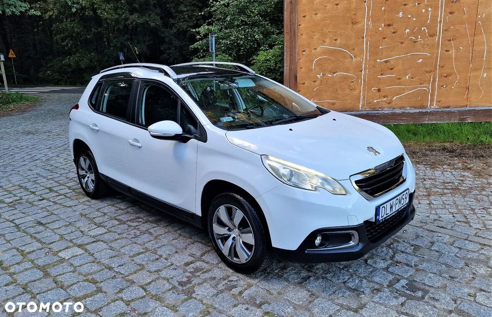 Peugeot 2008 1.2 Pure Tech Active EU6 - 1