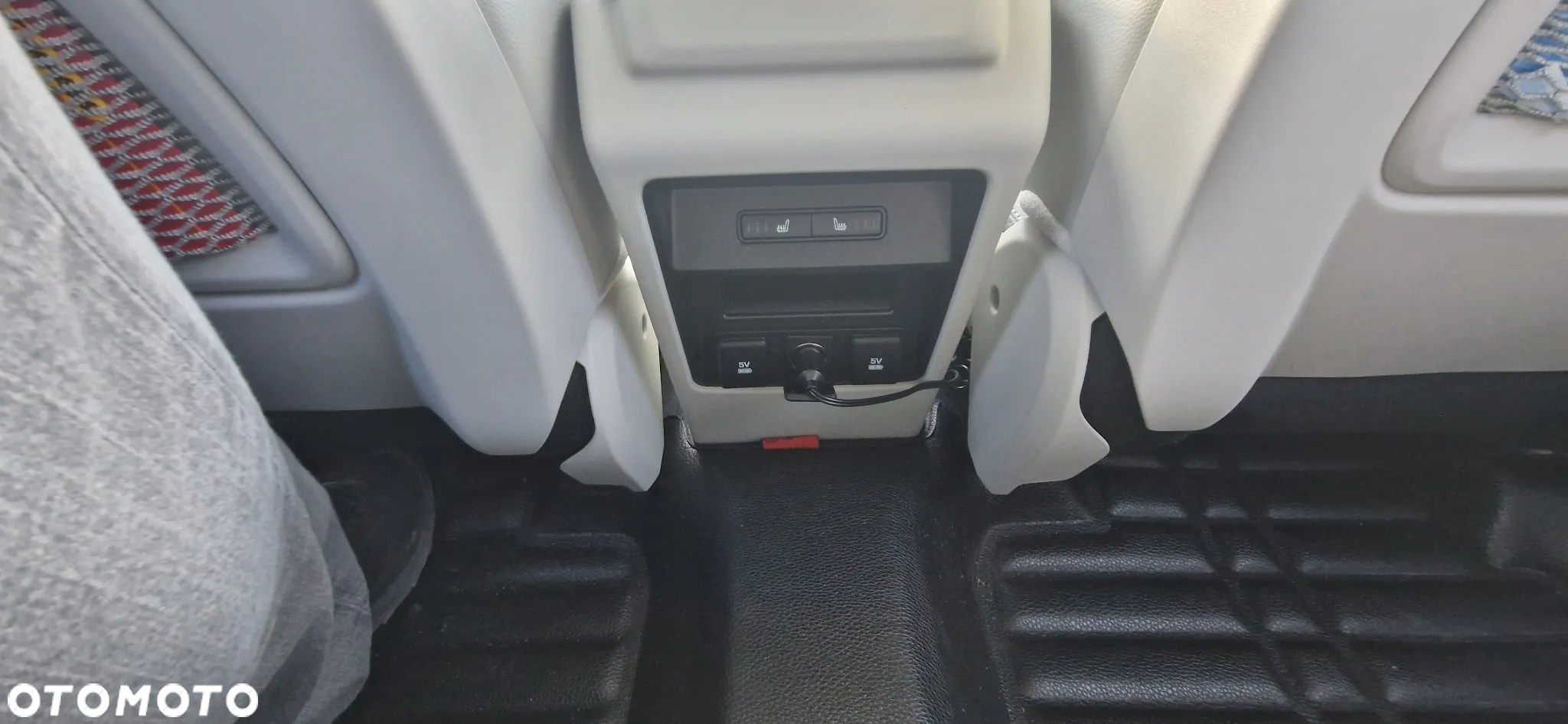 Land Rover Discovery Sport 2.0 D180 HSE - 15