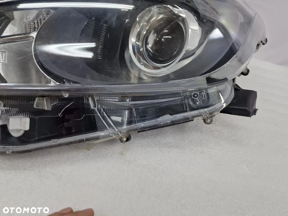 TOYOTA YARIS IV 19- LEWA / PRAWA ZWYKŁA SOCZEWKA LAMPA PRZEDNIA PRZÓD , NR KOITO K0-6 , NR AUKCJI LA47 - 31