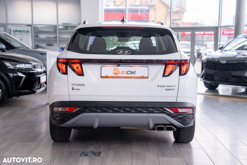 Hyundai Tucson 1.6 CRDi 48V-Hybrid 2WD DCT Prime - 8