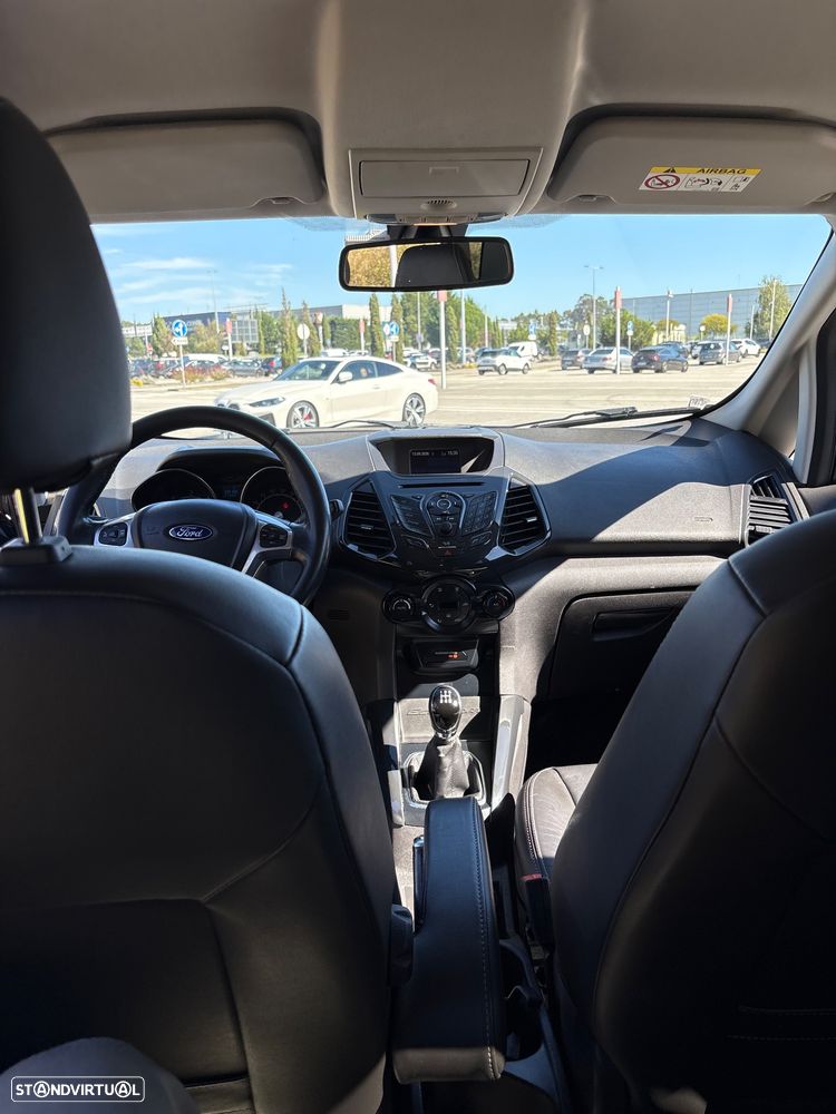 Ford EcoSport 1.5 TDCi Titanium - 16