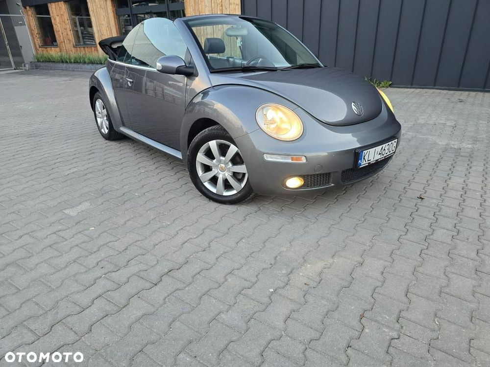 Volkswagen New Beetle - 11
