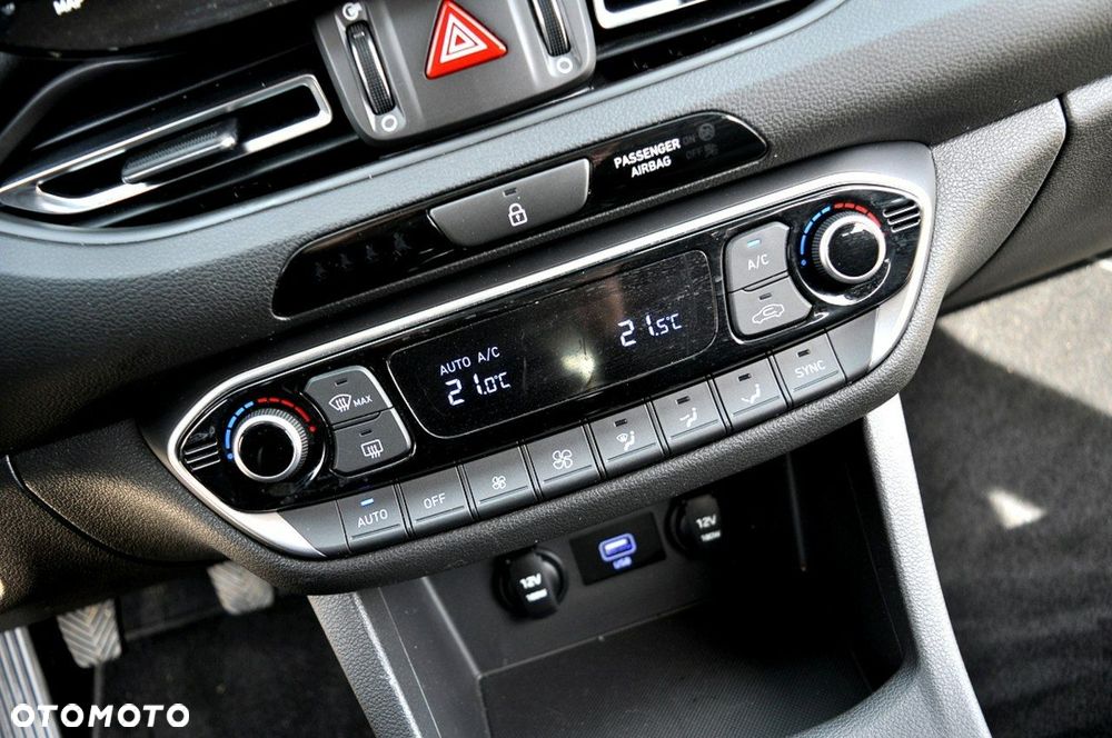 Hyundai i30 1.5 T-GDI 48V-Hybrid Advantage - 23