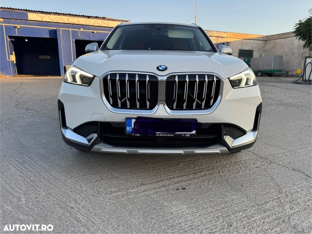 BMW X1 sDrive18i AT - 1