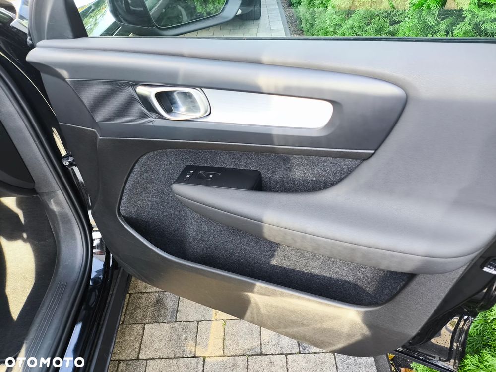 Volvo XC 40 T2 Core - 34