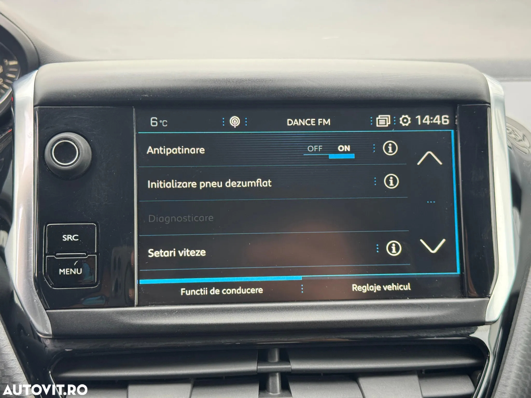 Peugeot 2008 1.2 PureTech Turbo EAT6 S&S Allure - 23
