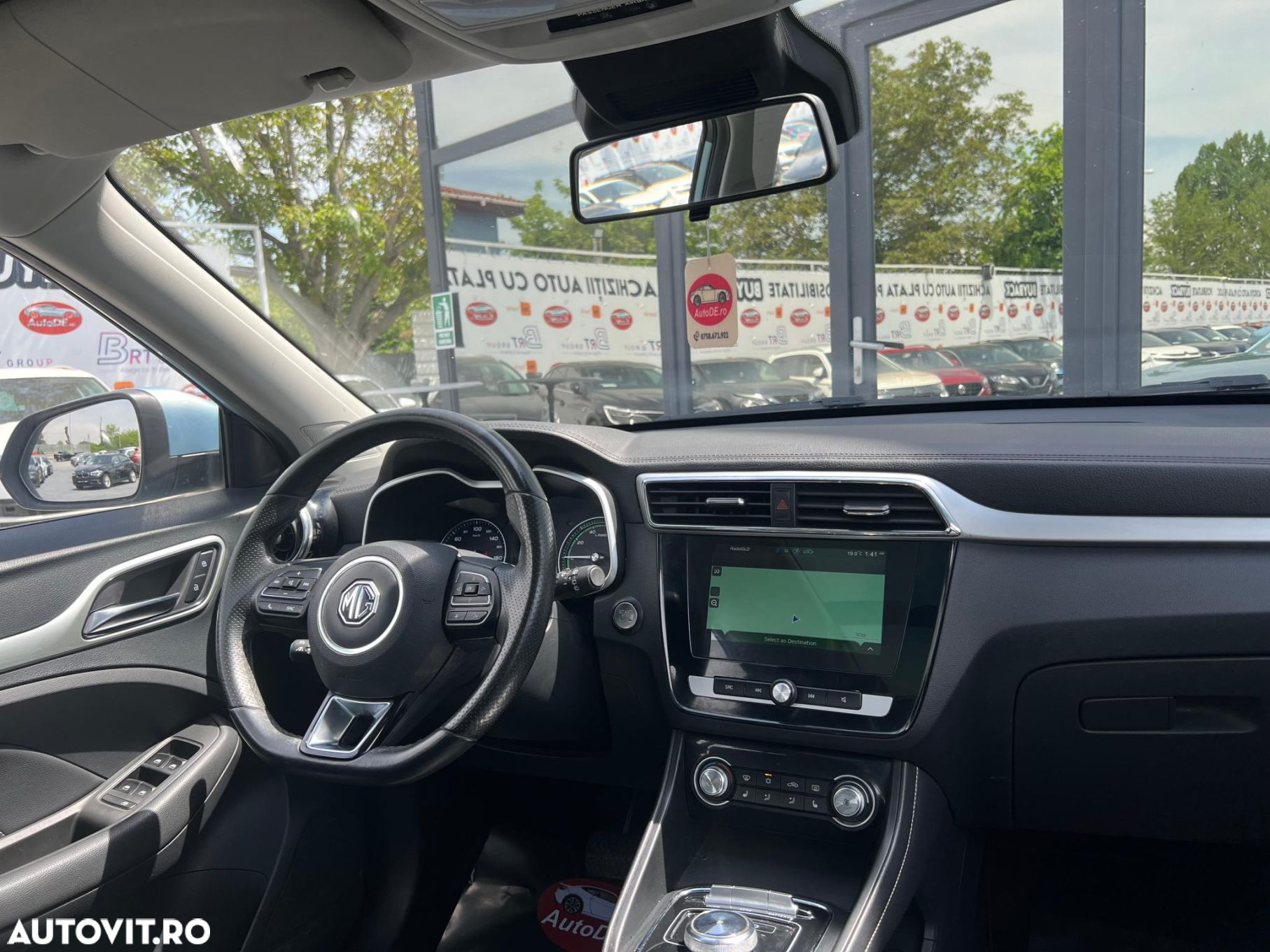 MG ZS EV Luxury - 6