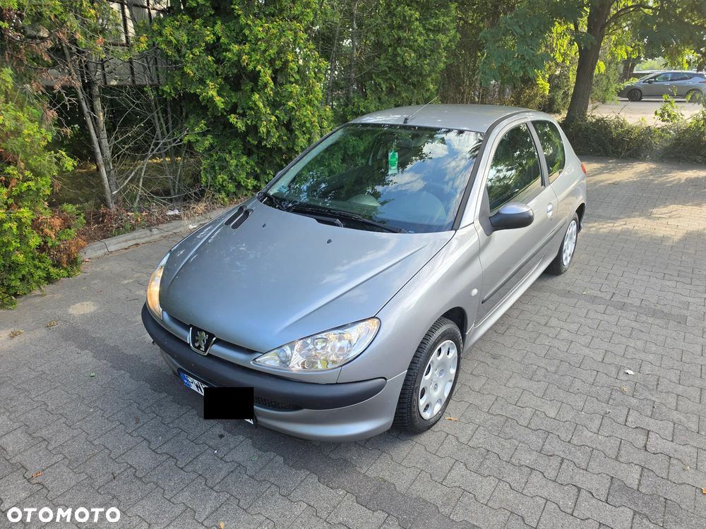 Peugeot 206 1.1 XR - 1