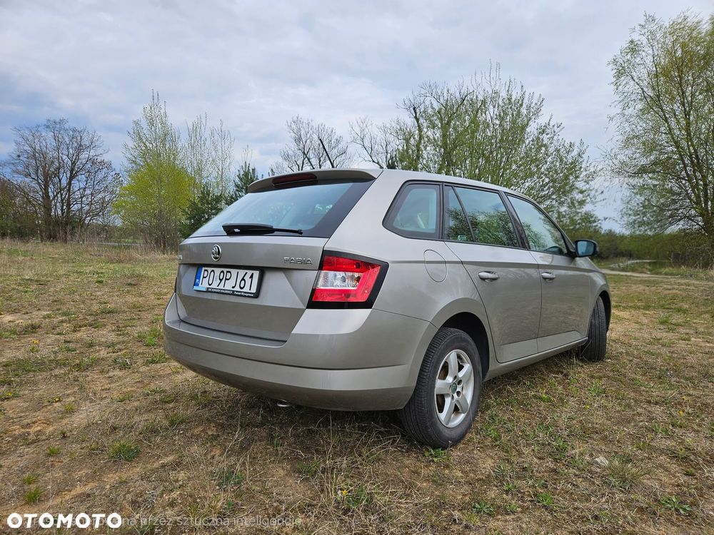 Skoda Fabia 1.2 TSI Active - 4