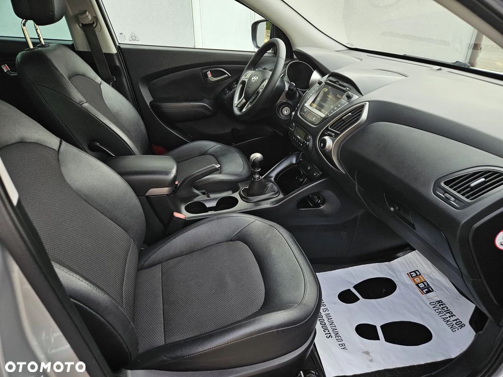 Hyundai ix35 1.6 2WD Fifa World Cup Edition - 22