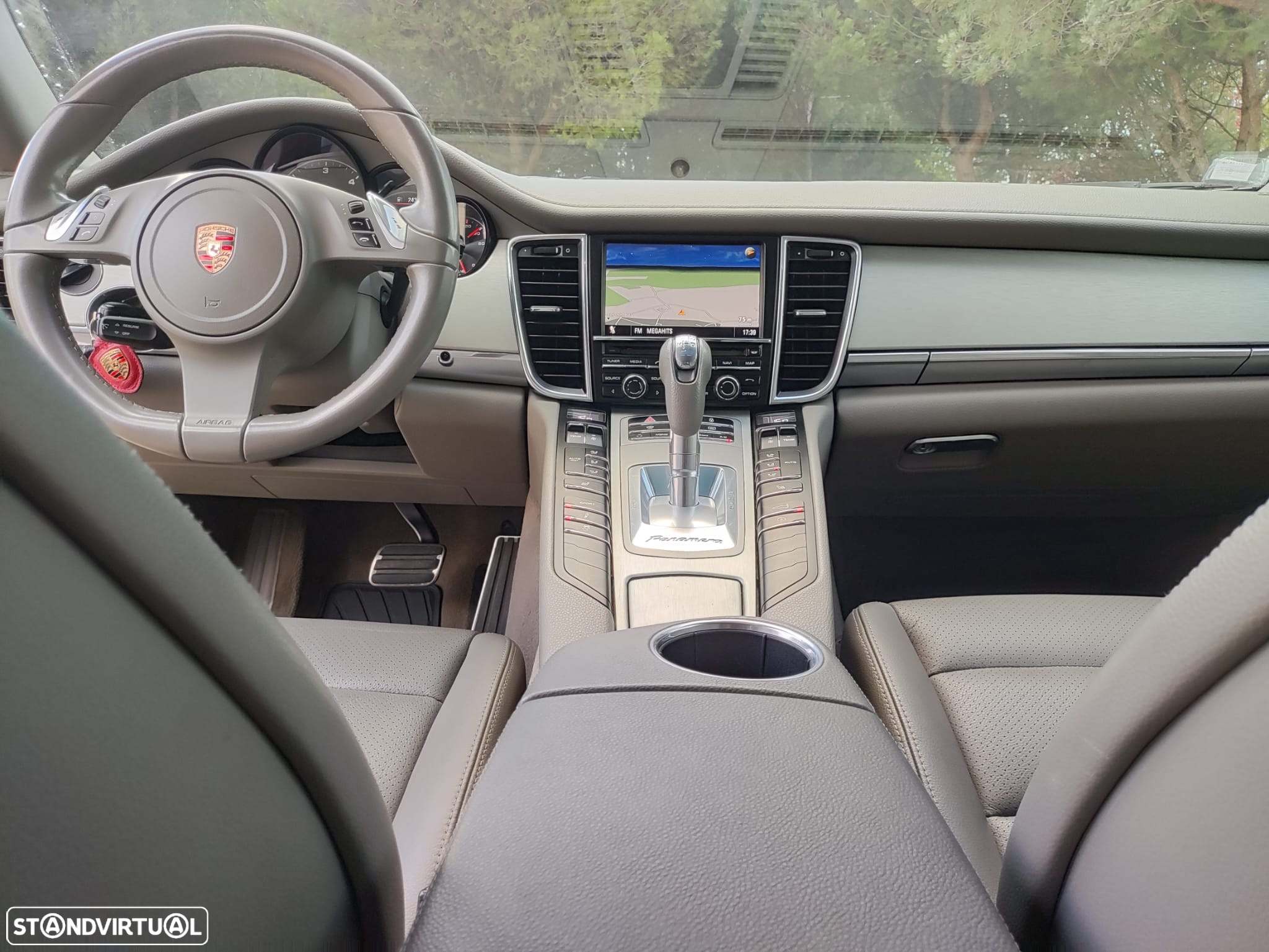 Porsche Panamera Diesel - 22