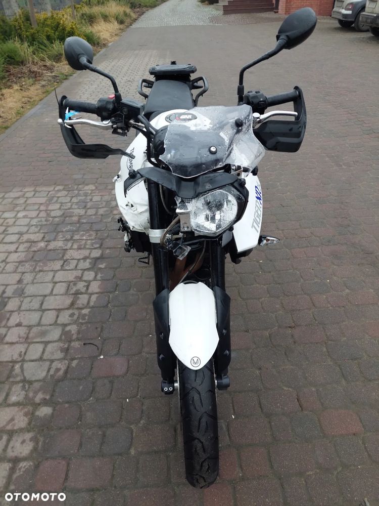 Triumph Tiger - 8