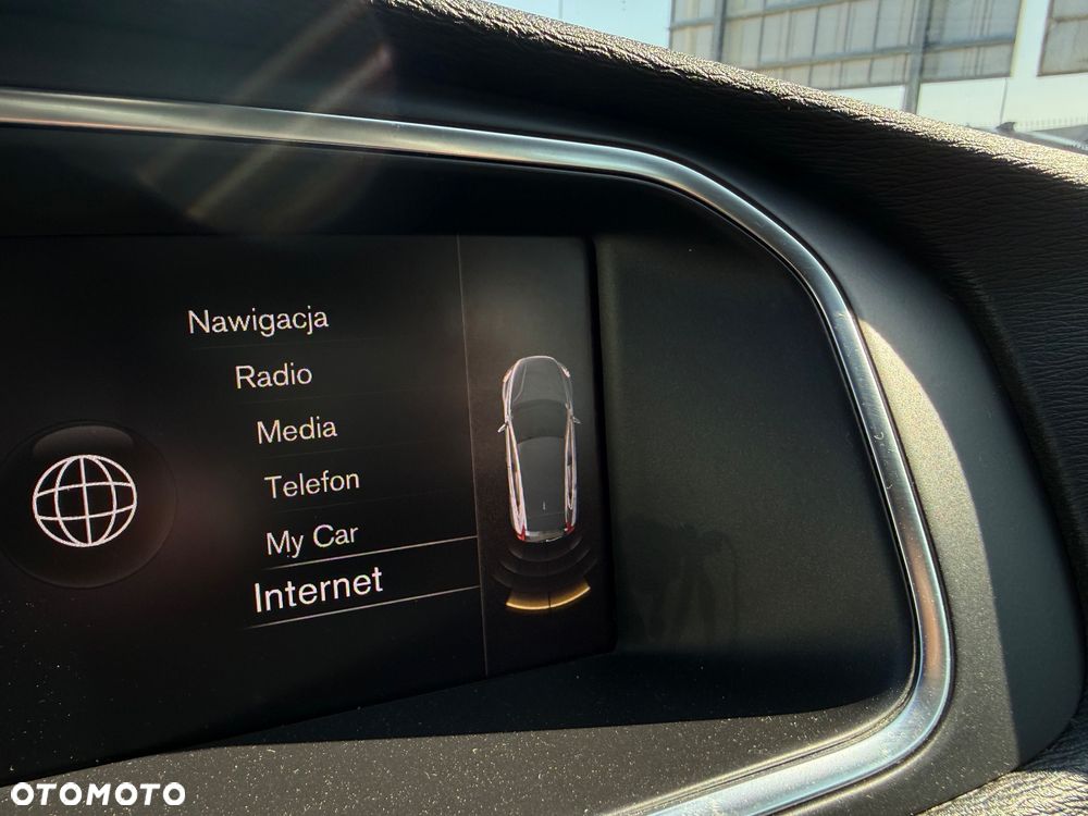 Volvo V40 D2 Kinetic - 24