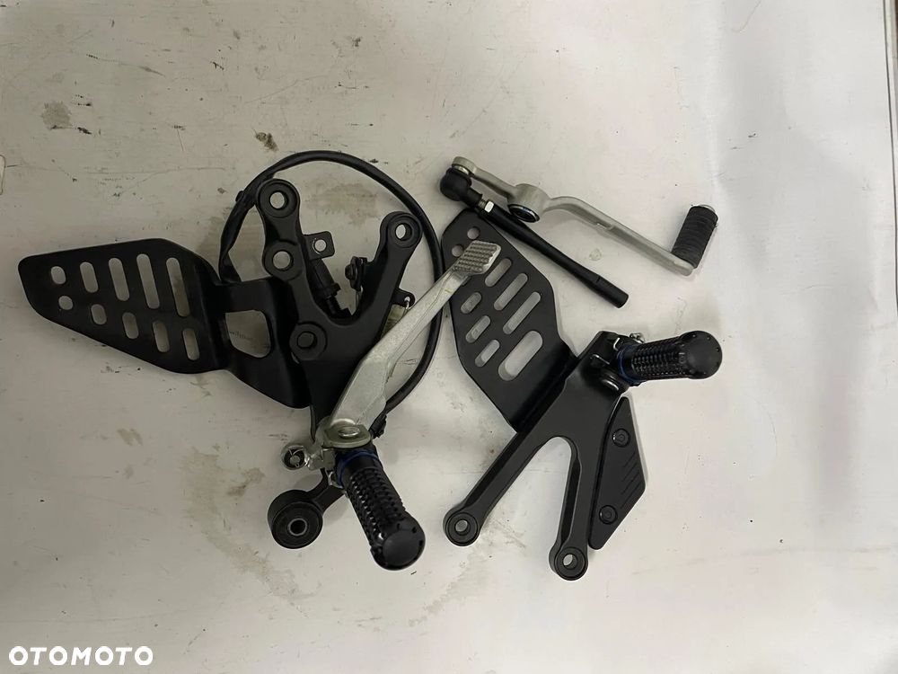 SET PRAWY DŹWIGNIA HAMULCA, SET LEWY DŹWIGNIA ZMIANY BIEGÓW YAMAHA R6