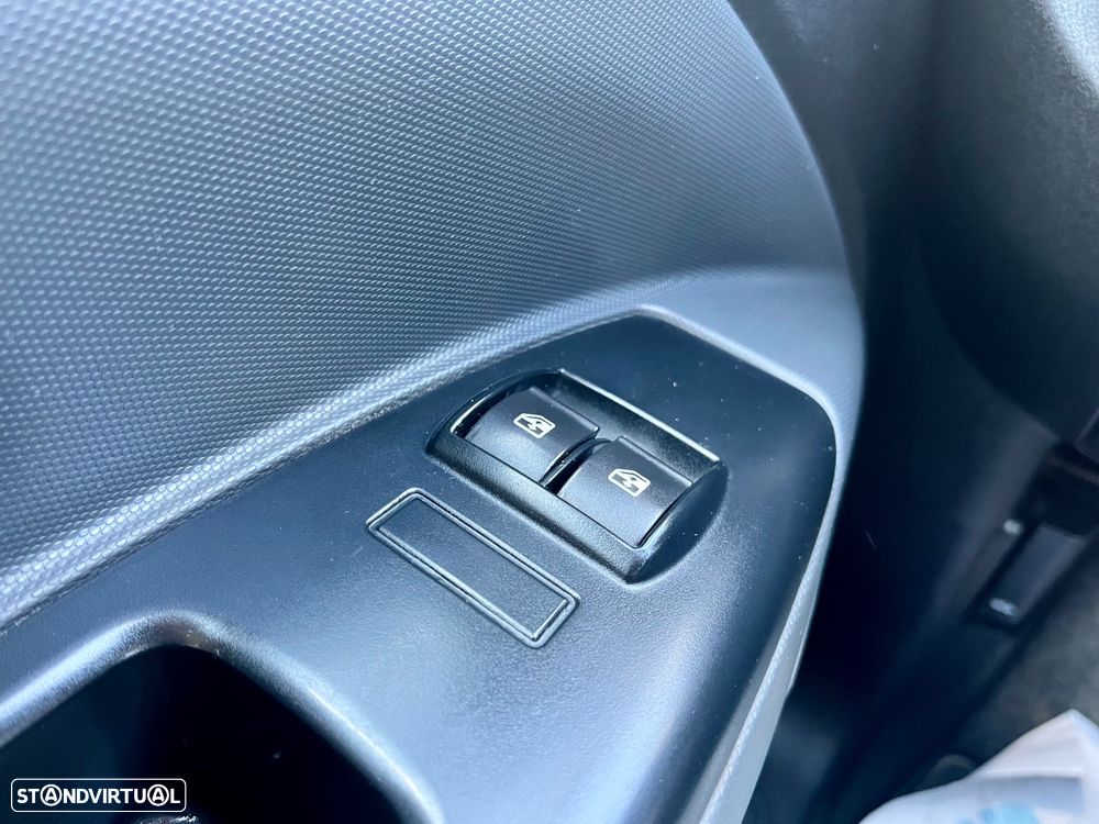 Fiat Doblo 1.3 Multijet - 37