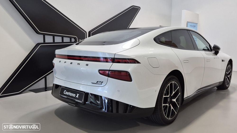 Xpeng P7i 86.2 kWh AWD Performance - 5
