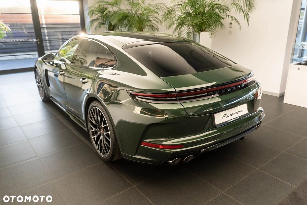 Porsche Panamera 4 - 3