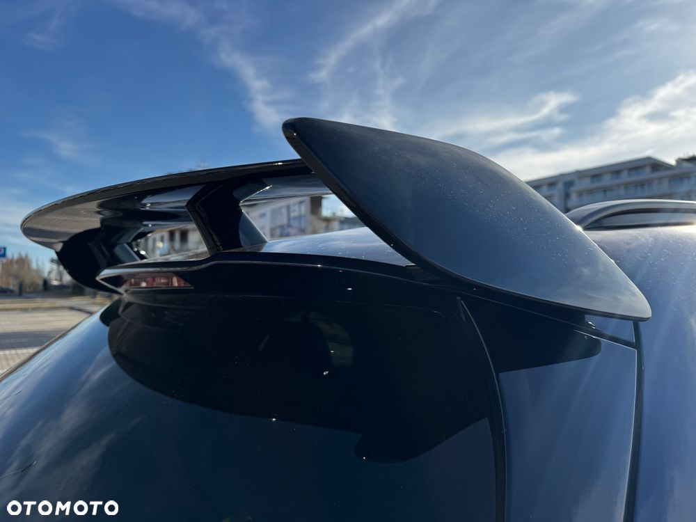 Mercedes-Benz GLA - 19