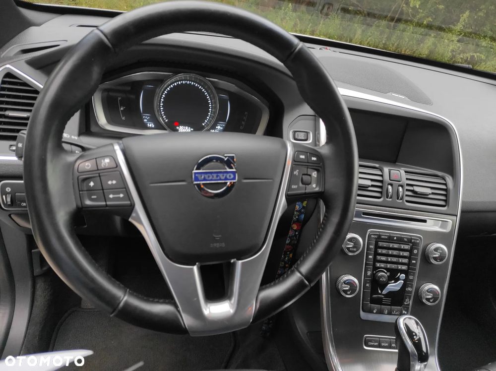 Volvo XC 60 D4 AWD Summum - 16