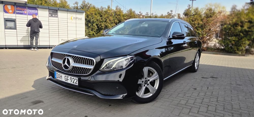 Mercedes-Benz Klasa E 220 d 9G-TRONIC - 20