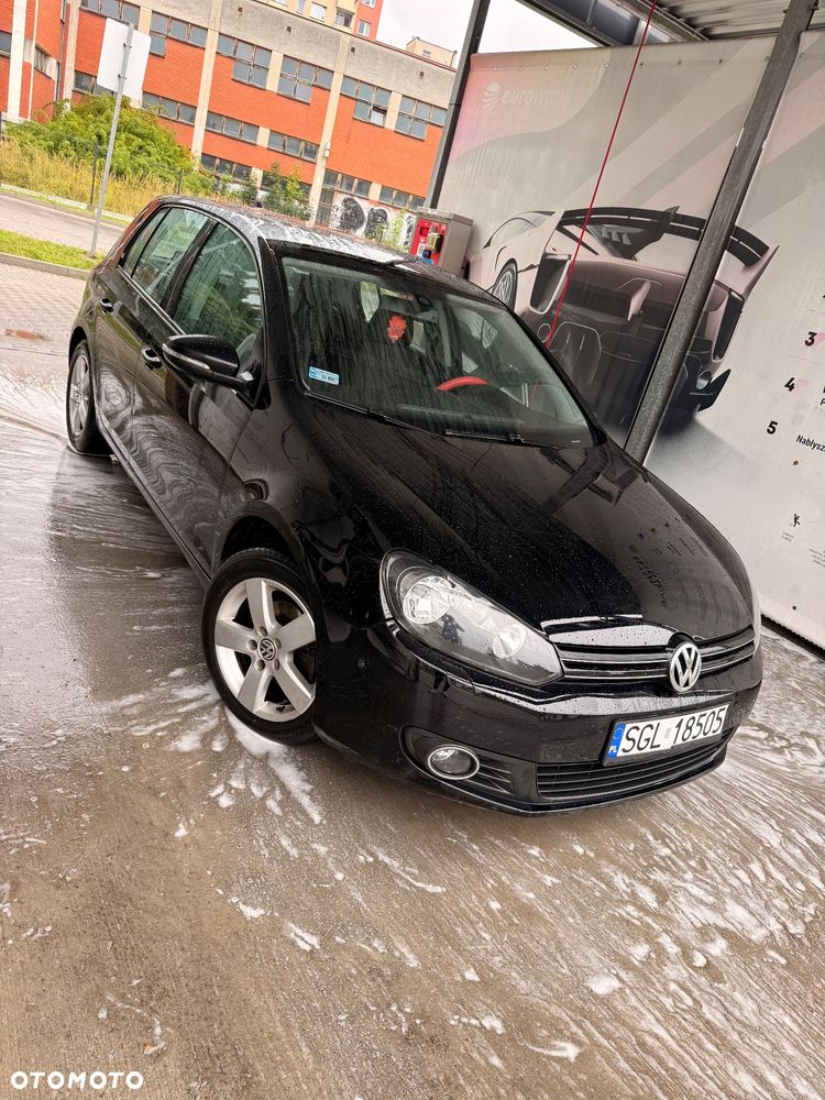 Volkswagen Golf 2.0 TDI Highline - 1
