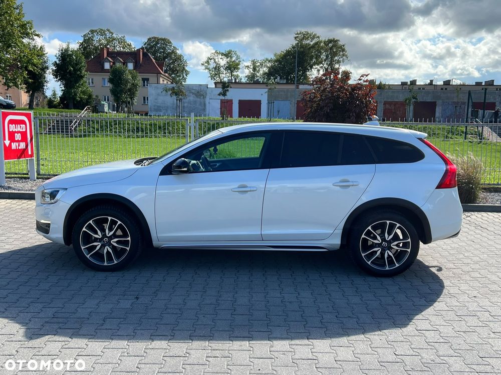 Volvo V60 D3 Geartronic Summum - 11