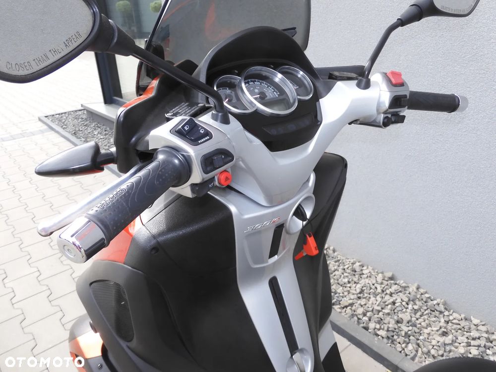 Piaggio MP-3 - 34