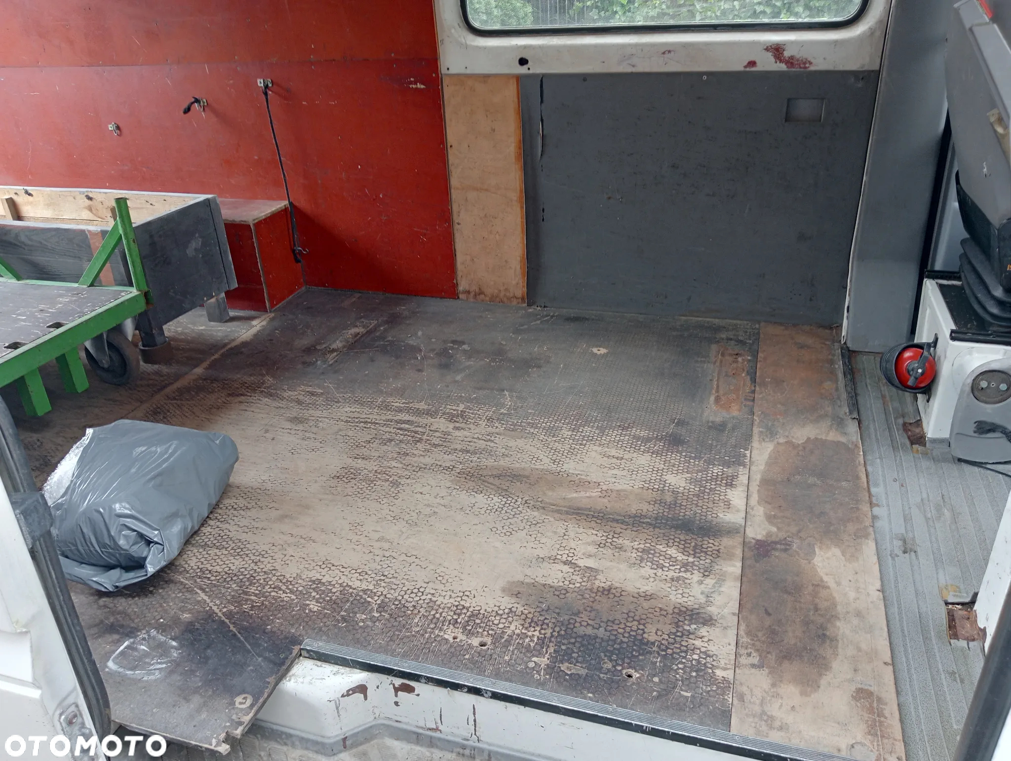 Volkswagen VW LT - 3