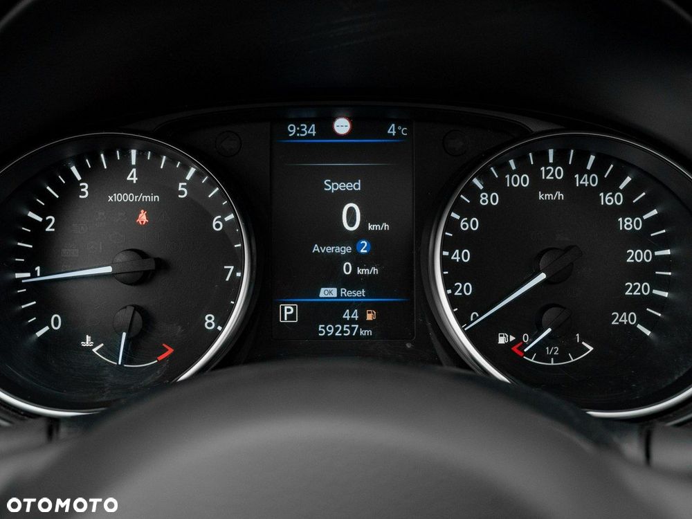 Nissan Qashqai 1.3 DIG-T N-Connecta DCT - 16