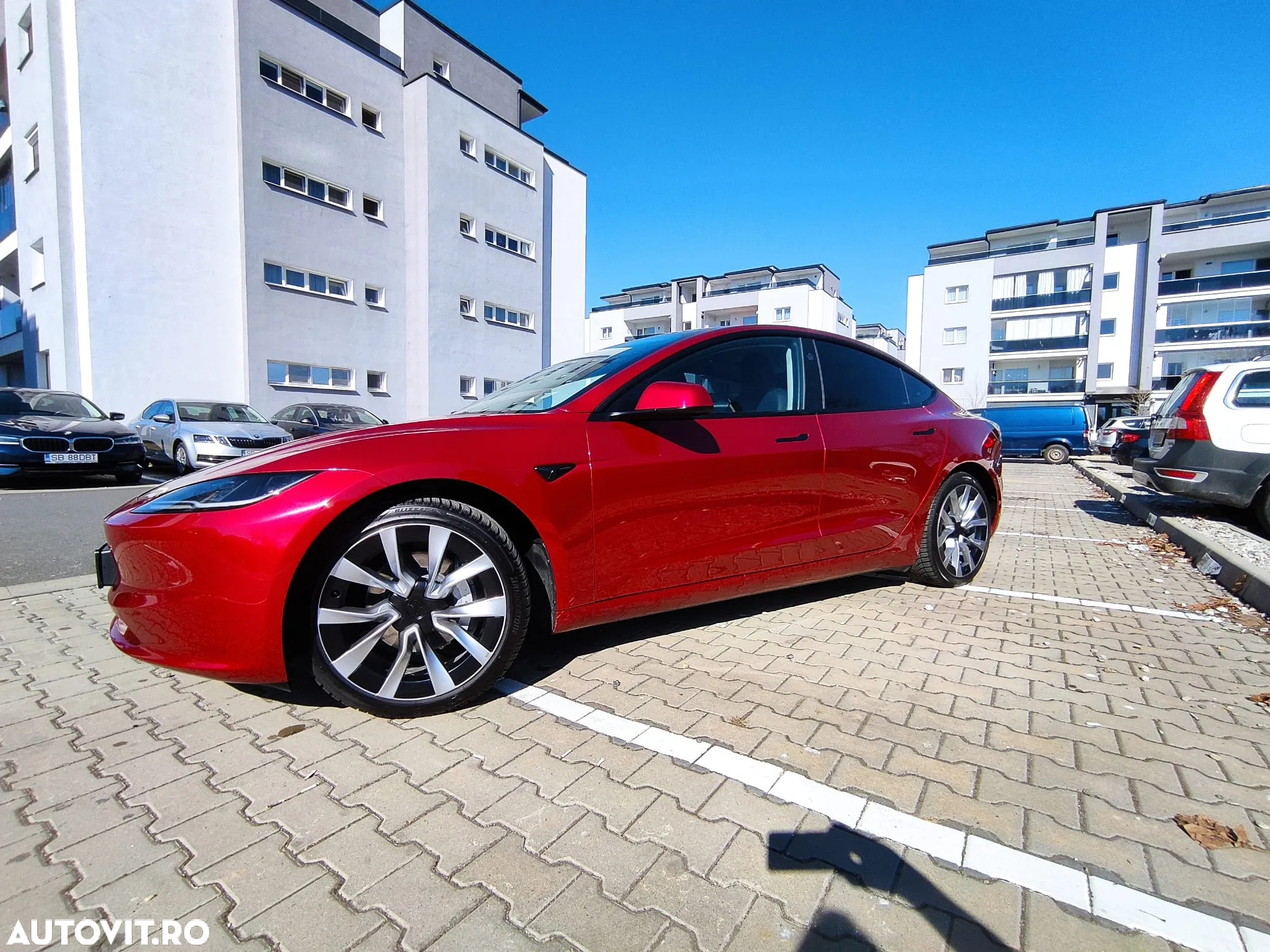 Tesla Model 3 - 3