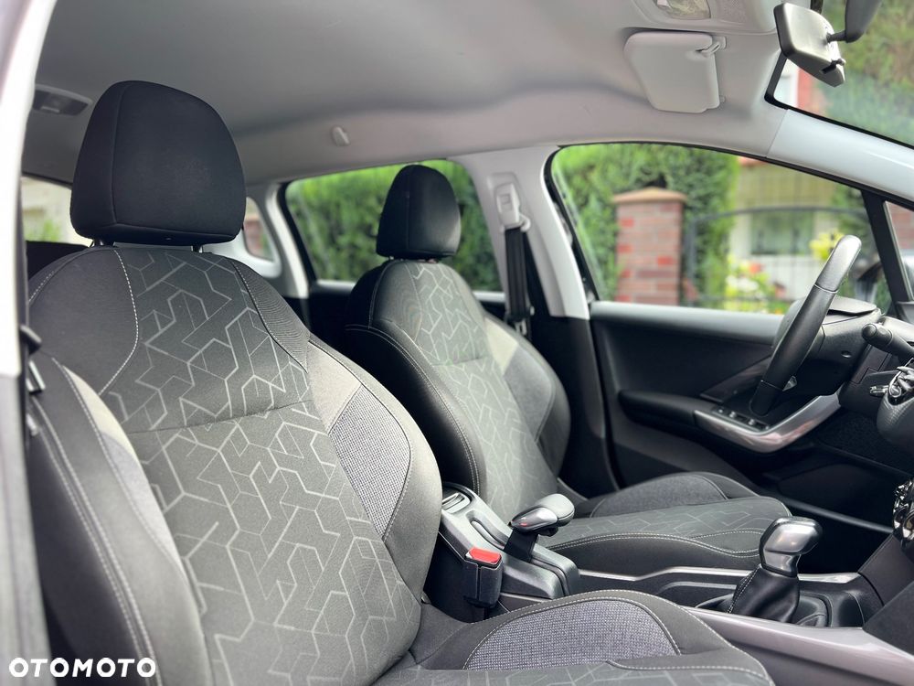 Peugeot 2008 PureTech 110 Stop&Start Business-Line - 28