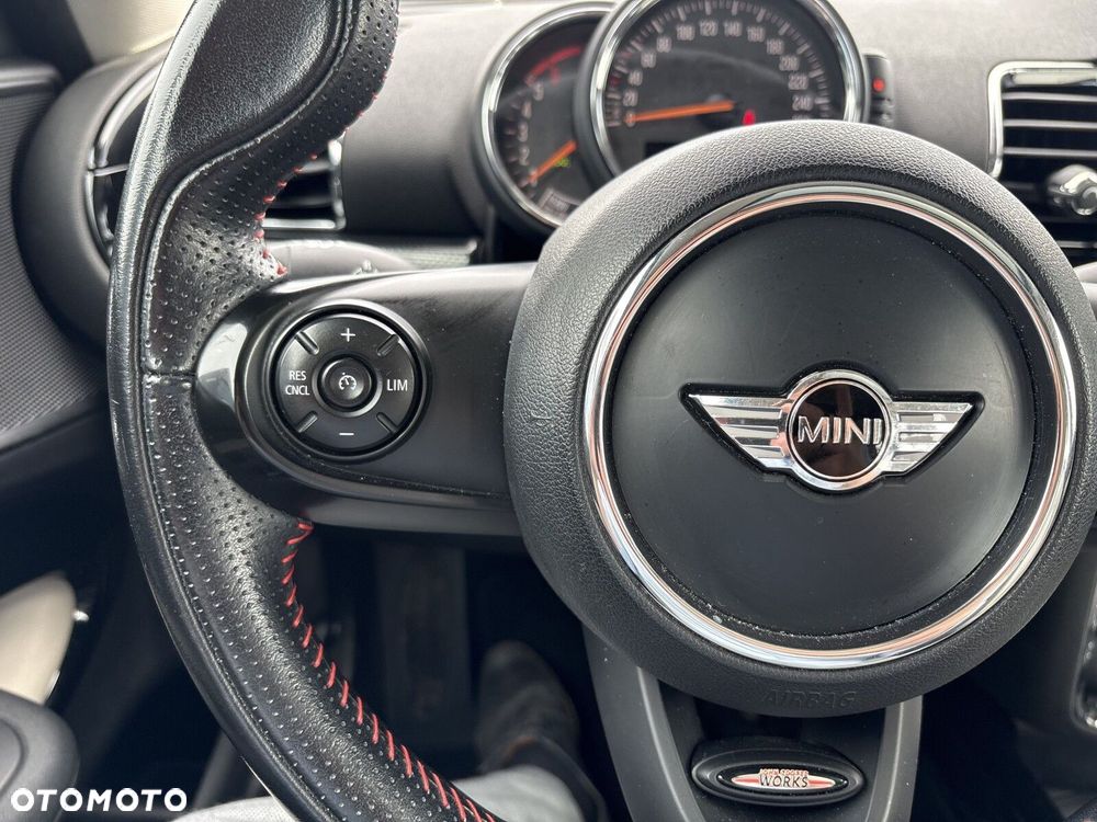 MINI Clubman Cooper D - 16