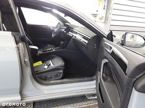 Volkswagen Arteon 2.0 TDI 4Motion R-Line DSG - 5