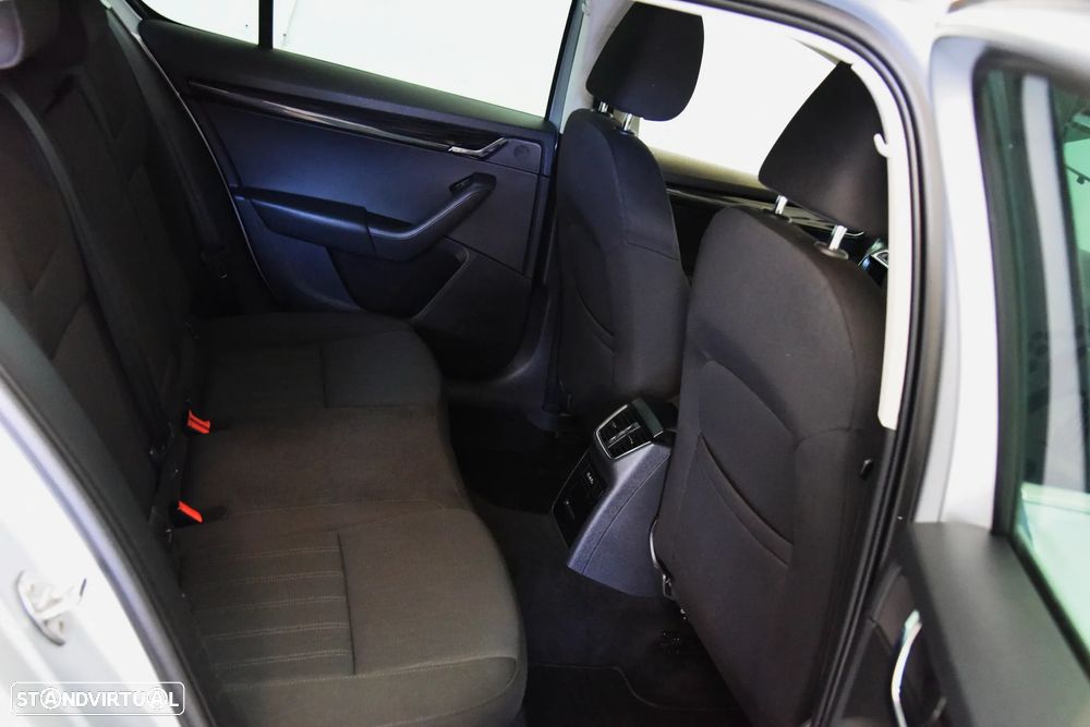 Skoda Octavia 1.6 TDi Style - 26