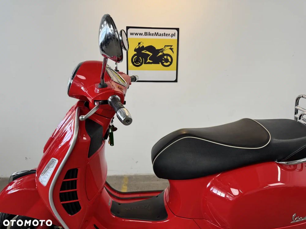 Piaggio Vespa - 20