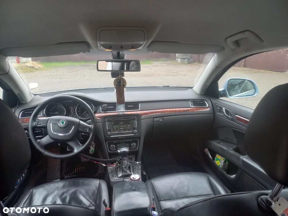 Skoda Superb 2.0 TDI Ambition DSG - 1